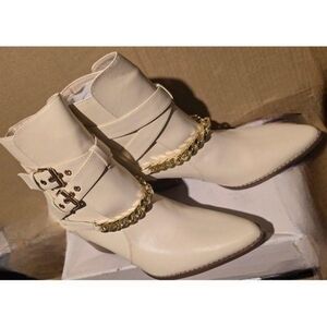 Jill Buckled Chain Boot, Ivory | Coconuts by Matisse, Size 8